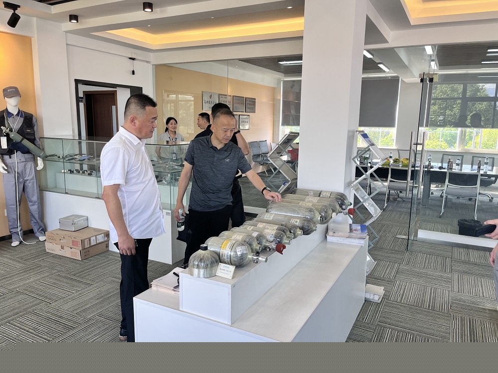 1726728255801340.jpg 16ee3127239e7975592592e162e9bec.jpg